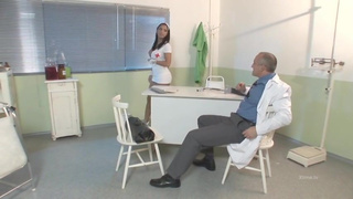 Cazz Woman is back and the world trembles (Porn)