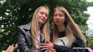 Hot Blonde Babes Take Turns Getting Each Other Off