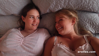 Best Friends Exchange Sexy Gifts Before Using Them To Have Lesbian Sex