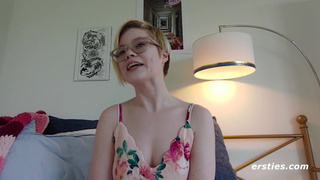 American Pearl Gets Horny When She Plays With her Nipples