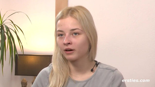 Hot Blonde Uses a Toy to Get Off