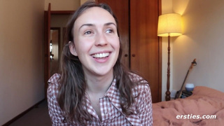 Olive Shows Us Her Hairy Bush