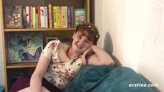 Amateur Abigail Is Into Body Painting Before She Masturbates