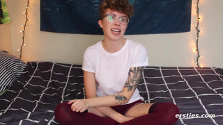 Sweet Petite Margo Masturbates in Sexy Stockings