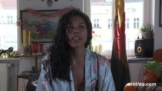 Sexy Slim Caroline Masturbates in the Sunshine