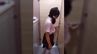 学生服伪娘公厕自慰 high school crossdress cumshot in in shopping mall Toilets