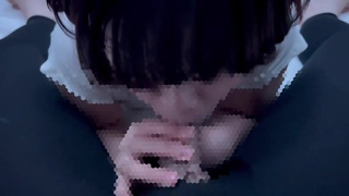 She makes obscene noises and aggressively blowjobs and gokkun ♡