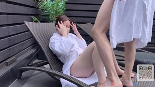 Midsummer outdoor sex! Massive squirting while standing up♡