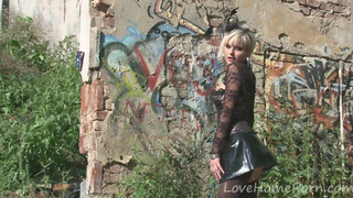 Amazing babe with big tits shows her goods