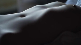 【ASMR】 Fingered to multiple orgasms and Cum on abs