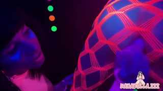 Karabella's Neon Cream Dream