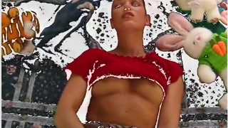 Elder man came when 19 year old peacherino was frigging her wet pussy