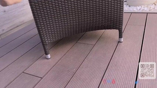 A married woman squirts profusely under a blue sky ♥