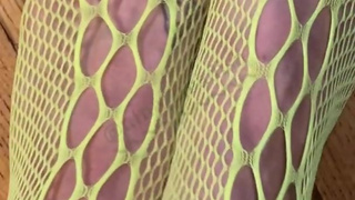 Army of Tiny Men Crushed & Consumed by Tattooed Giantess