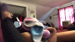 Getting off with my submissive boyfriend’s blanket