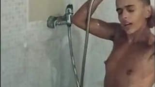 Lo-Fi_Out of Frame_Slow-Motion Shower & Body Oil Massage