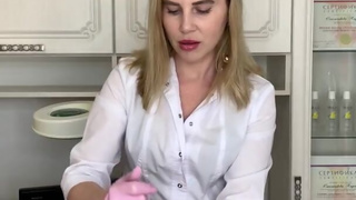 SugarNadya shows a master class on lingam massage on her client