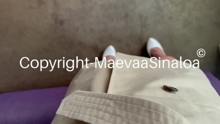 Maevaa Sinaloa - I meet a submissive ONLYFANS subscriber to lick my feet at the hotel
