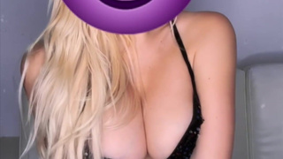 Lass mich deine erbärmliche Existenz bemerken, Simp ! german femdom goddess