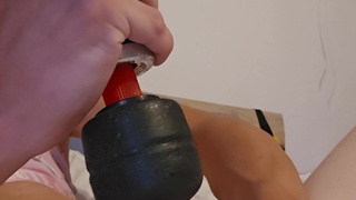 Sissypussy comes in cage