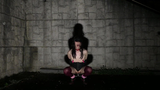 Play to bind and neglect in the parking at night