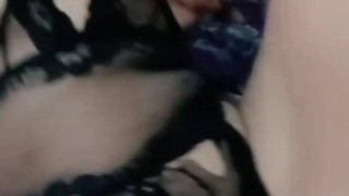 Gak Sengaja Crot Dalem Pas Ngentot Istrinya Pak RT Suaranya Berisik Banget