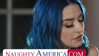 Girl's Night Out Heats Up With A Threesome Opportunity