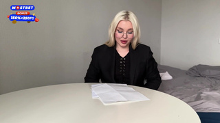 A strict teacher with a big ass, in stockings, taught a history lesson.