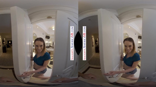 Naughty America - Lindsey (Jade Nile) fucks you in VR