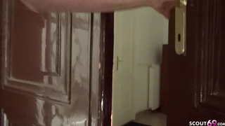 GERMAN SCOUT - TEENY LINDSAY BEI CASTING FUER GELD GEFICKT