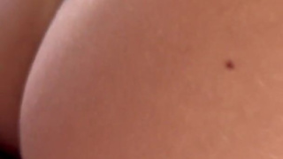 NAUGHTY BLONDE WON ROLA DANCING FUNK IN PAJAMA WHILE WASHING THE DISHES