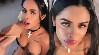 Estefania Gaitan Spreads Her Lips