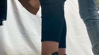 دوست دخترم را به خانه آوردم، او را از پشت چون چشم بسته بود، در آخر فرار کرد