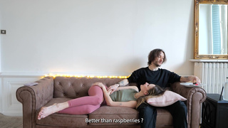 Amateur French (Eng Sub) - Nina is back, i lick her pussy and we chill together.