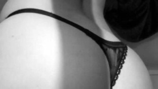 Math teacher finds her student on snapchat and sends her butt pics every day