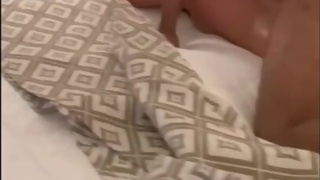 Stuffing that hot wife’s pussy in front of cuck !