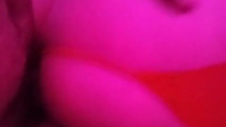 Ελεύθερη γυναίκα μιλά στον εραστή της για τον κολλητό σύζυγό της