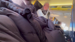 Dick Flash! The passenger girl in the seat next to me gives me a handjob on the plane