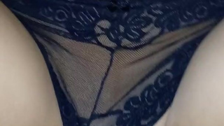 Me Cojo A La Esposa Del Vecino Con Su Tanga Favorita