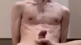 媚薬をチンポに塗られまくって超絶手コキ 椅子に縛られたまま目隠しで視界奪われて快楽堕ちさせられちゃった