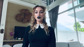 FINDOM - is it an addiction? Why you pay for FEMDOM