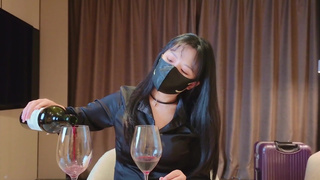 出差情缘·女上司和男下属的疯狂之夜！完整版请关注我的fansly或进电报群哦！