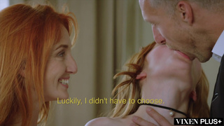 Богатая пара VIXEN делит идеальную рыжую в отпуске