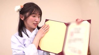 SKMJ-611 袴姿の卒業生限定SP！大学卒業式を終えたばかりの素人女子大生とデカチン男性が「素股マッサージ