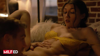 Избалованная Maya Woulfe получает урок об уважении от своего отчима и его члена