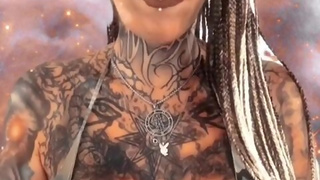 SATANNA CHRIST SAYS SHES A 3D GURU