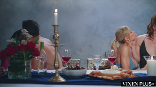 VIXEN Потрясающая брюнетка Tori Black в The Greatest Orgy Ever Filmed