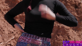 Мятежная и возбужденная Zoe Oliver требует, чтобы отчим занимал ее и полностью удовлетворил