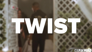 MILFY BBC Голодная милфа Blonde Desiree Dulce бросает муженька ради твердого члена Hollywood