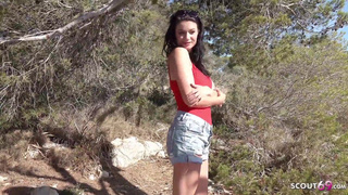 Candid Holiday Pay For Public Fuck On Mallorca Beach